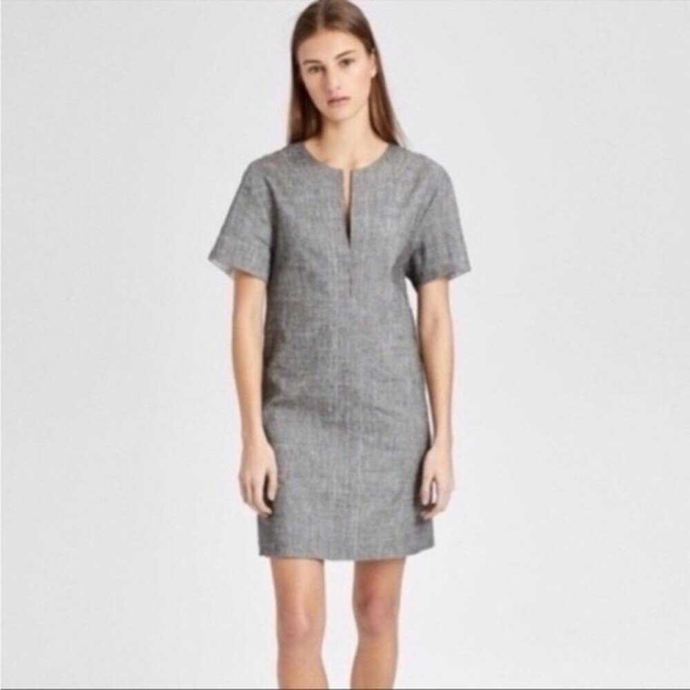 Theory Slit Front Shift Sharkskin Crunch in Black and Ivory S